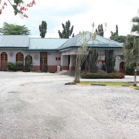 Jacaranda Suites Calabar Exterior photo